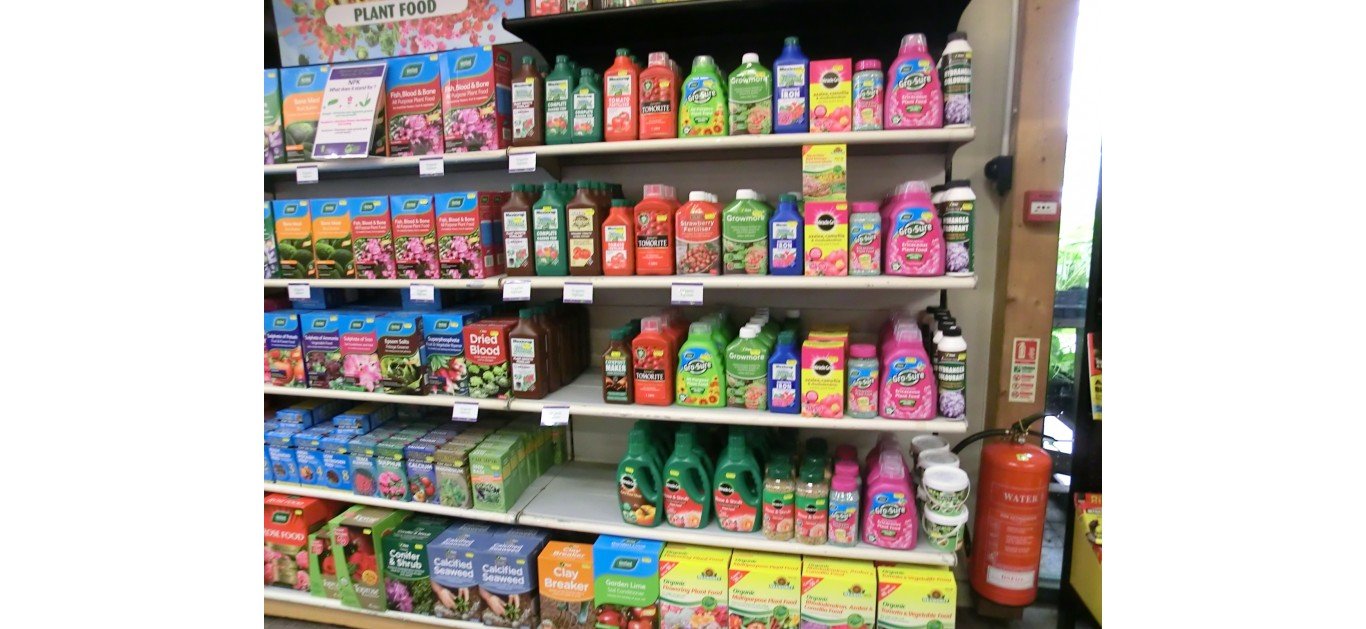 A guide to liquid and solid fertilisers